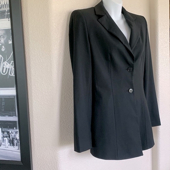 EMPORIO ARMANI Black blazer, beautifully tailored, sleek! Size 6 - Picture 5 of 17